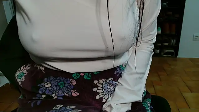 patatinahot87 online show from January 10, 4:53 pm