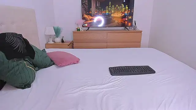 Your Girl69XXX online show from January 7, 10:45 pm