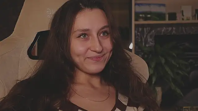 Snapshot of Chill_out_with_Salvia chatting on December 5, 2:14 pm Chill out with Salvia online show from December 5, 2:14 pm