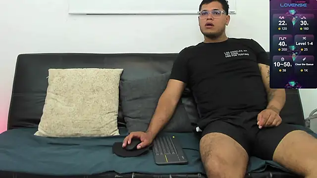 Snapshot of jeanpi01 chatting on December 21, 4:30 am jeanpi01 online show from December 21, 4:30 am