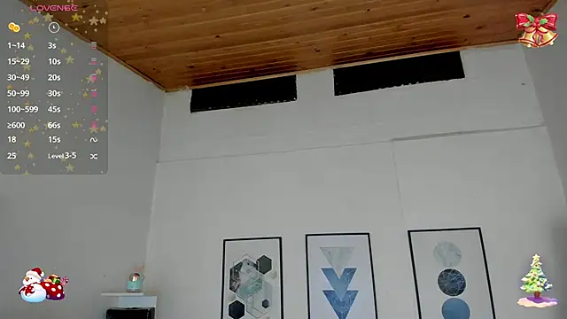 Snapshot of cristal__hot_1 chatting on December 17, 10:12 am cristal hot 1 online show from December 17, 10:12 am