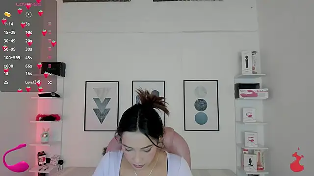 Snapshot of cristal__hot_1 chatting on January 12, 4:10 am cristal hot 1 online show from January 12, 4:10 am