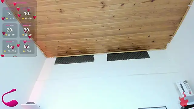 Snapshot of cristal__hot_1 chatting on January 31, 10:10 am cristal hot 1 online show from January 31, 10:10 am