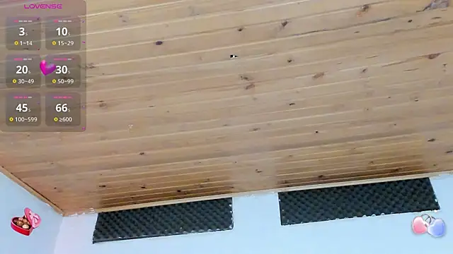 Snapshot of cristal__hot_1 chatting on February 8, 4:03 am cristal hot 1 online show from February 8, 4:03 am