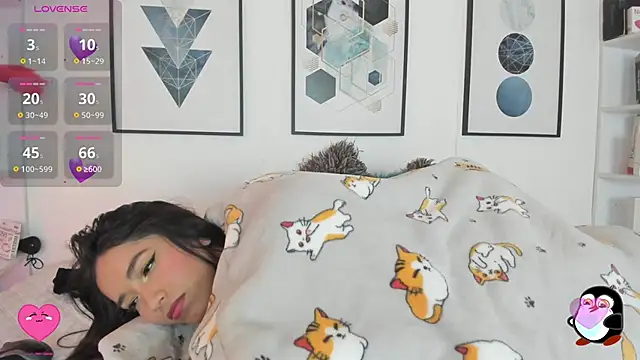 Snapshot of cristal__hot_1 chatting on February 22, 10:18 am cristal hot 1 online show from February 22, 10:18 am