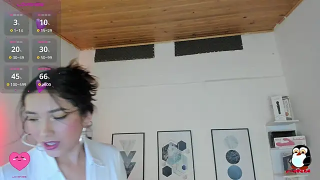 Snapshot of cristal__hot_1 chatting on March 2, 6:05 am cristal hot 1 online show from March 2, 6:05 am