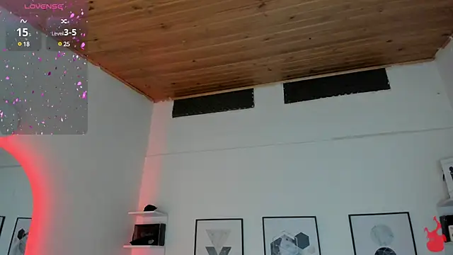 Snapshot of cristal__hot_1 chatting on March 10, 10:15 am cristal hot 1 online show from March 10, 10:15 am