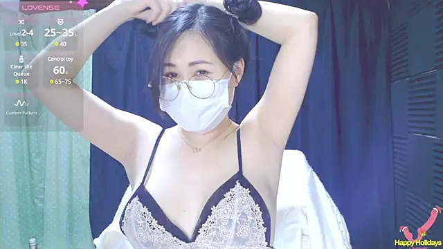 Snapshot of Su_rosie chatting on February 6, 1:10 pm Su rosie online show from February 6, 1:10 pm