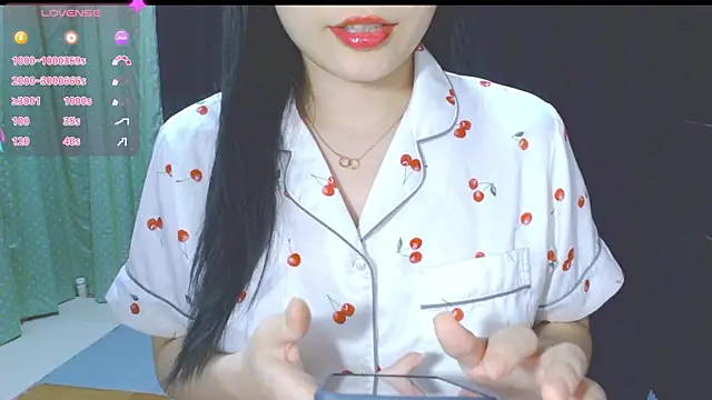 Snapshot of Su_rosie chatting on March 12, 3:51 pm Su rosie online show from March 12, 3:51 pm