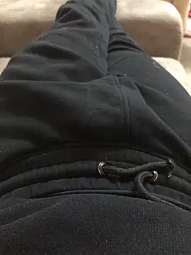 MoochedTape online show from December 4, 6:28 pm