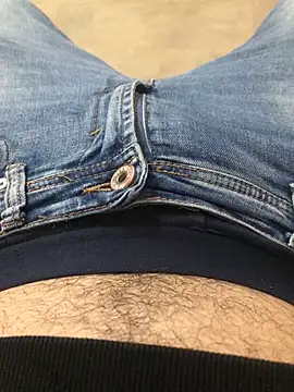 MoochedTape online show from December 11, 3:58 pm