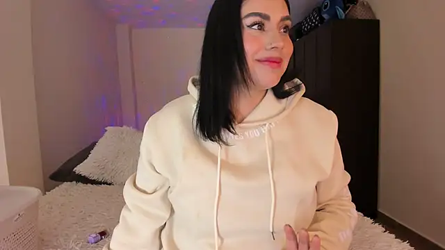 Snapshot of rosalie_lust chatting on February 28, 3:15 am rosalie lust online show from February 28, 3:15 am