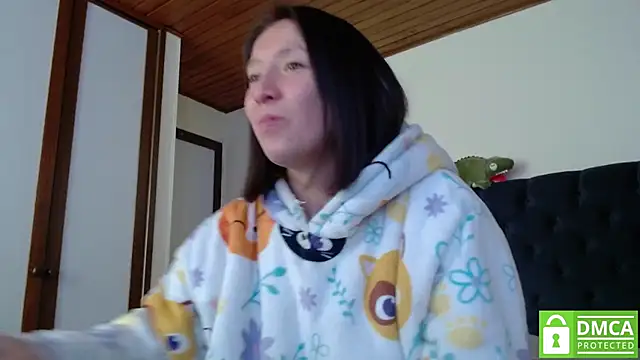 Sophi Cute online show from December 28, 2:32 pm