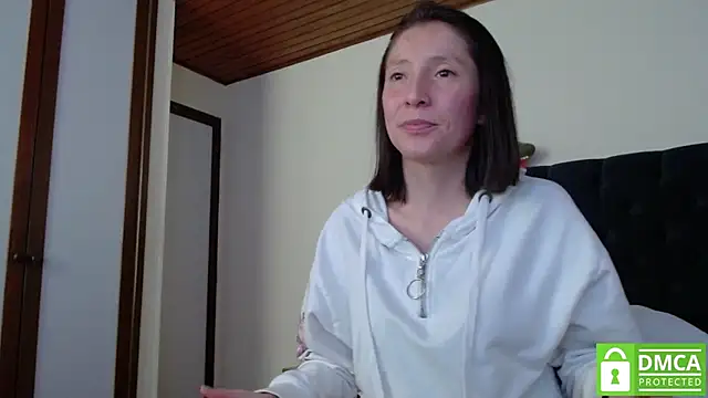 Sophi Cute online show from December 29, 7:32 pm