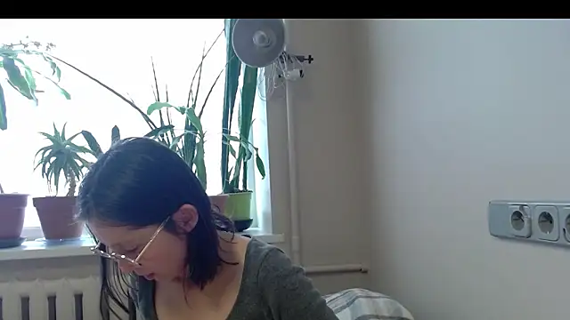 Sophi Cute online show from February 17, 1:42 pm