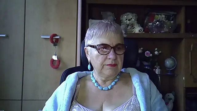 SweetCherry27 online show from September 29, 4:28 am