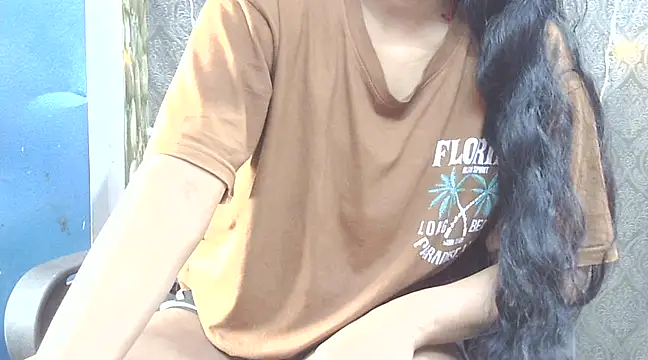 Supriya201 online show from February 18, 7:21 am