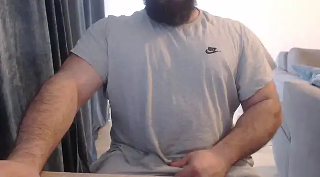 hugemachohandsome online show from February 26, 11:52 am