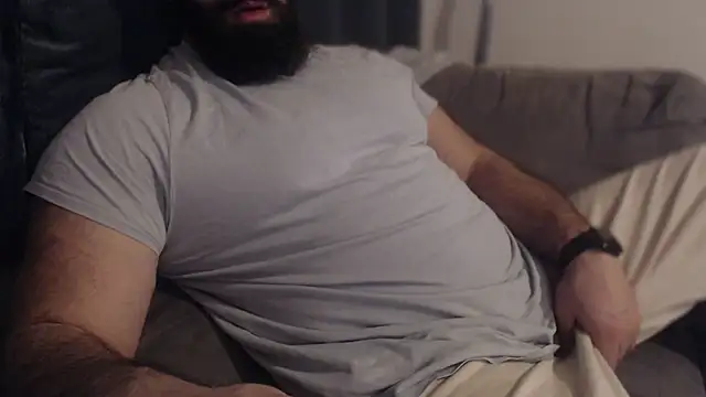 hugemachohandsome online show from February 8, 9:51 pm