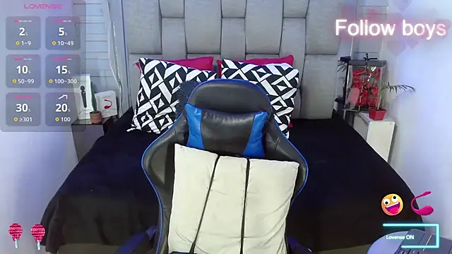 evelin zaens online show from November 9, 4:11 am