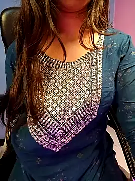 Snapshot of Aditi_1 chatting on January 15, 3:11 am Aditi 1 online show from January 15, 3:11 am