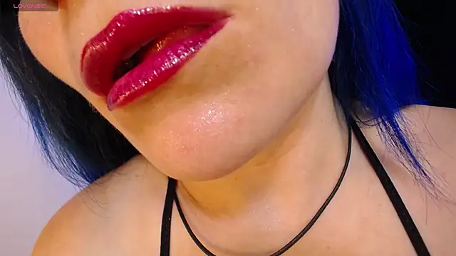 alicia moom online show from October 14, 7:25 pm