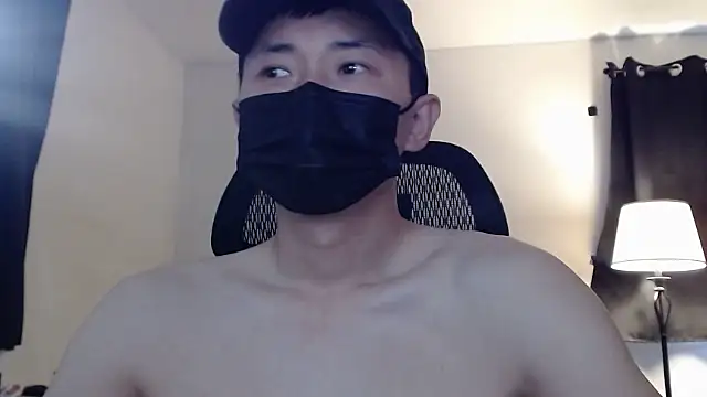 twbobo00715 online show from December 3, 7:11 pm