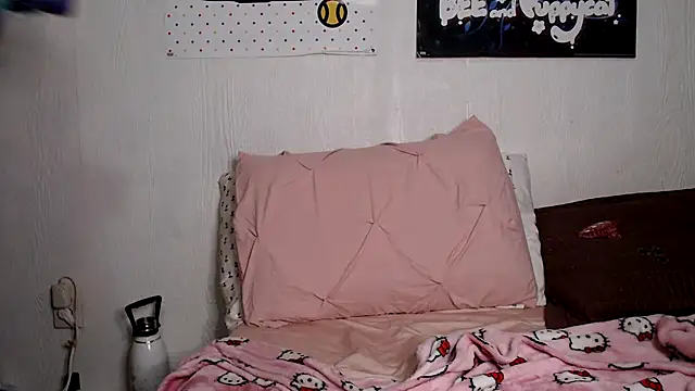 Cupcakecutie449 online show from February 16, 4:31 am