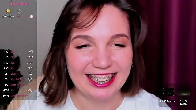 KindHazelHere  online show from February 14, 6:29 pm