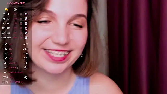 KindHazelHere  online show from February 25, 9:20 am