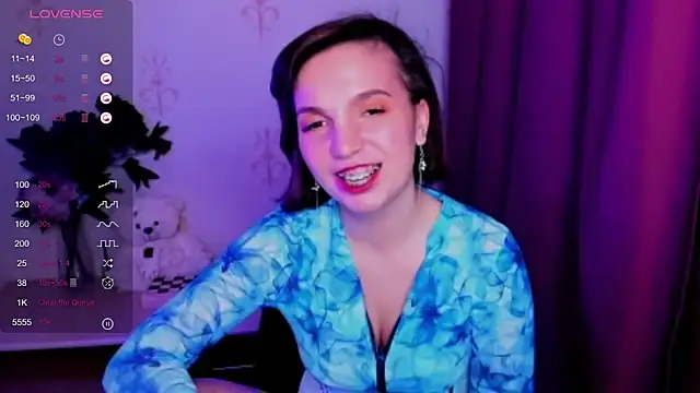 KindHazelHere  online show from November 21, 6:12 am