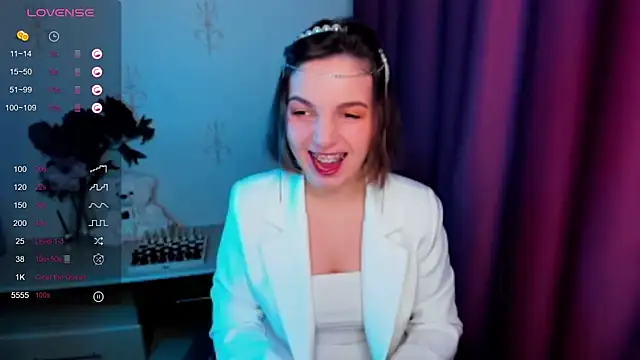 KindHazelHere  online show from December 4, 12:31 am