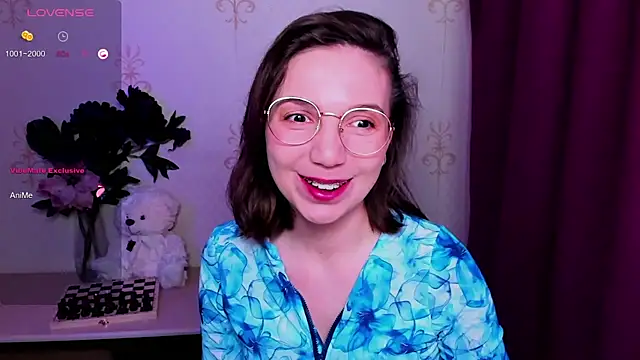 KindHazelHere  online show from March 22, 11:52 pm