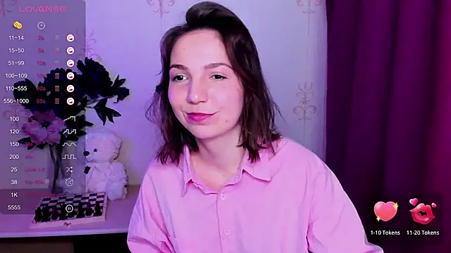 KindHazelHere  online show from March 31, 6:14 am