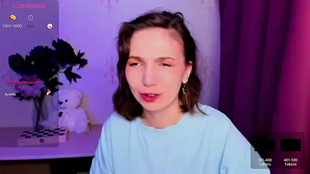 KindHazelHere  online show from April 13, 12:27 am