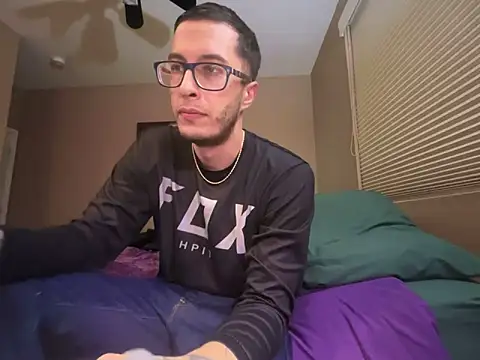 Bwcjoshbanks online show from November 22, 4:11 am