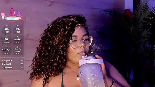  nickypurple  online show from March 18, 3:10 pm