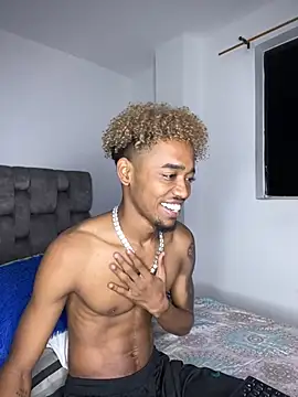 Snapshot of matatanlove chatting on December 22, 5:34 am matatanlove online show from December 22, 5:34 am