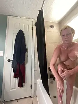 TiffaneyLove online show from March 16, 12:44 pm