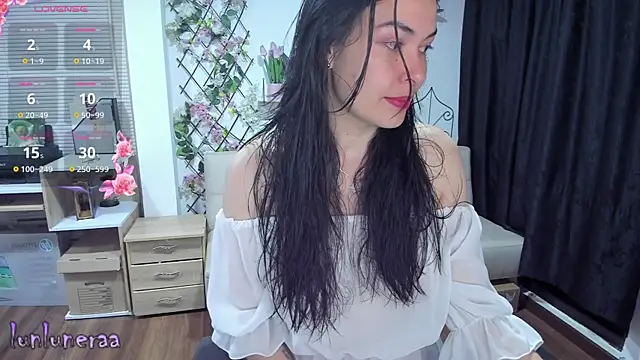 Snapshot of Lunlunera chatting on March 12, 4:30 am Lunlunera online show from March 12, 4:30 am