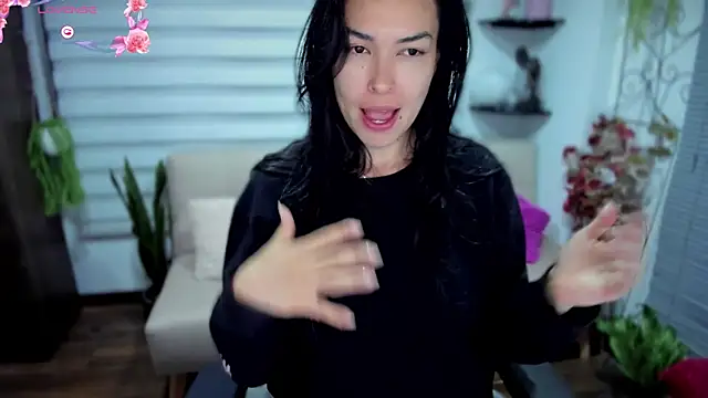 Snapshot of Lunlunera chatting on September 26, 1:20 am Lunlunera online show from September 26, 1:20 am