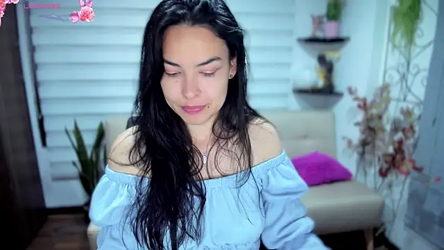 Snapshot of Lunlunera chatting on October 7, 4:20 am Lunlunera online show from October 7, 4:20 am