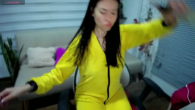 Lunlunera online show from April 9, 5:18 am