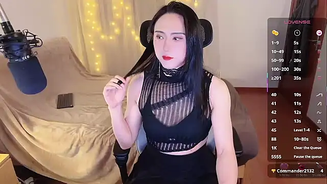 liliwang03 online show from January 16, 1:37 pm