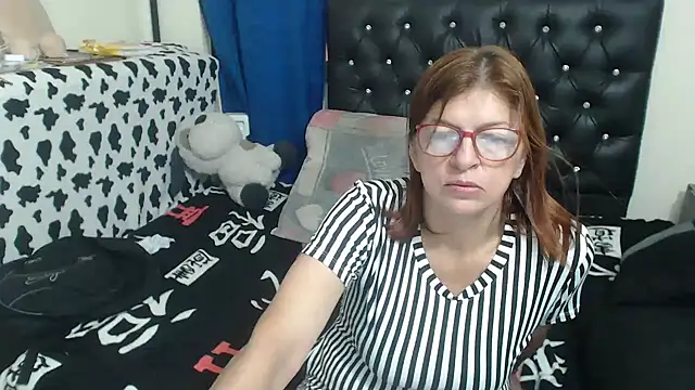 Snapshot of jellyfishhot chatting on November 4, 6:07 pm jellyfishhot online show from November 4, 6:07 pm