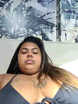 Snapshot of biancabombombbw chatting on February 18, 3:21 am biancabombombbw online show from February 18, 3:21 am