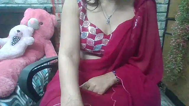 Snapshot of Sexy_iknoor chatting on March 10, 7:21 am Sexy iknoor online show from March 10, 7:21 am