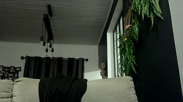 feline27 online show from November 16, 8:14 pm