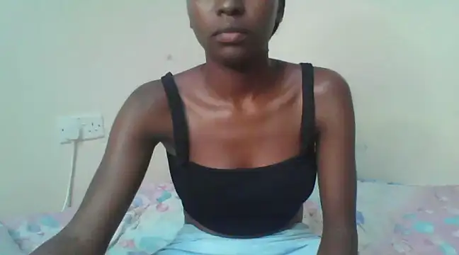 Snapshot of trishashaz chatting on January 15, 8:48 pm trishashaz online show from January 15, 8:48 pm