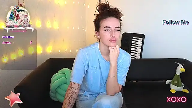 xx adrihanna xx online show from January 10, 8:18 am